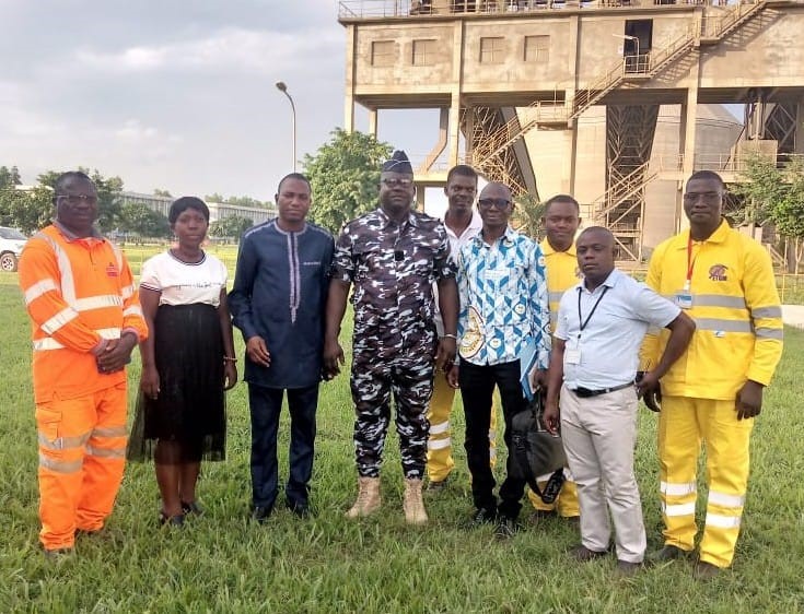 Photo de famille à la fin de la formation entre ETGM SARLU, la CNSS, la DSR et SCAN Togo Mines